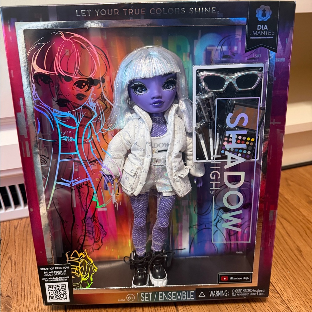 MGA Rainbow Shadow High Dia Mante Fashion Doll Silver Hair Blue Eyes Articulated